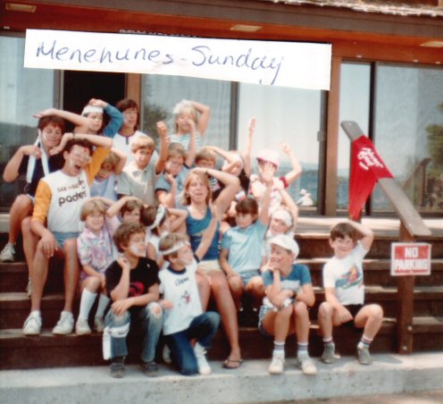 10-Menehunes.jpg 50.7K