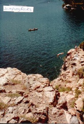 33-JumpingRocks.jpg 43.7K