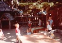 Thumb_32-MunchkinsInPatch.jpg 7.7K