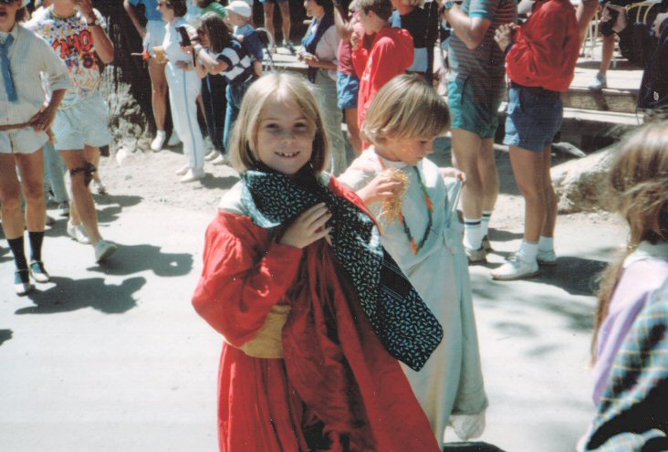 43-Jennifer-FridayParade.jpg 78.6K