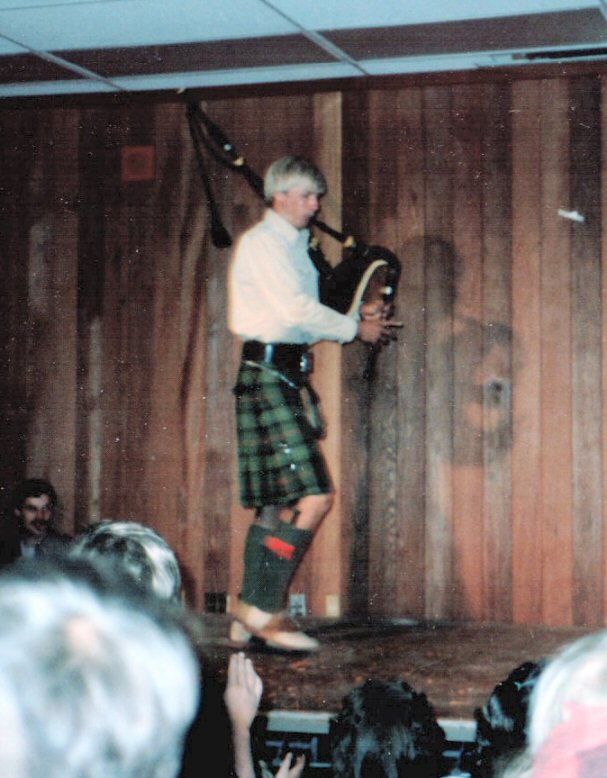 64-TalentShow3.jpg 83.7K