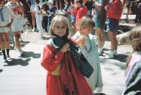 Thumb_43-Jennifer-FridayParade.jpg 8.1K