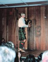 Thumb_64-TalentShow3.jpg 7.2K