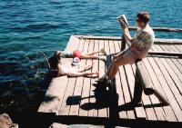 Thumb_68-Valerie-Jennifer-Becky-WaitingForAirportshuttle.jpg 9.3K