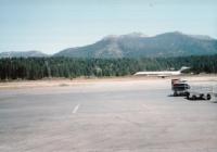 Thumb_71-AirCalPlane-SouthLakeTahoeAirport.jpg 4.3K