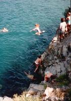 Thumb_8632-Jennifer-JumpingRocks.jpg 8.4K