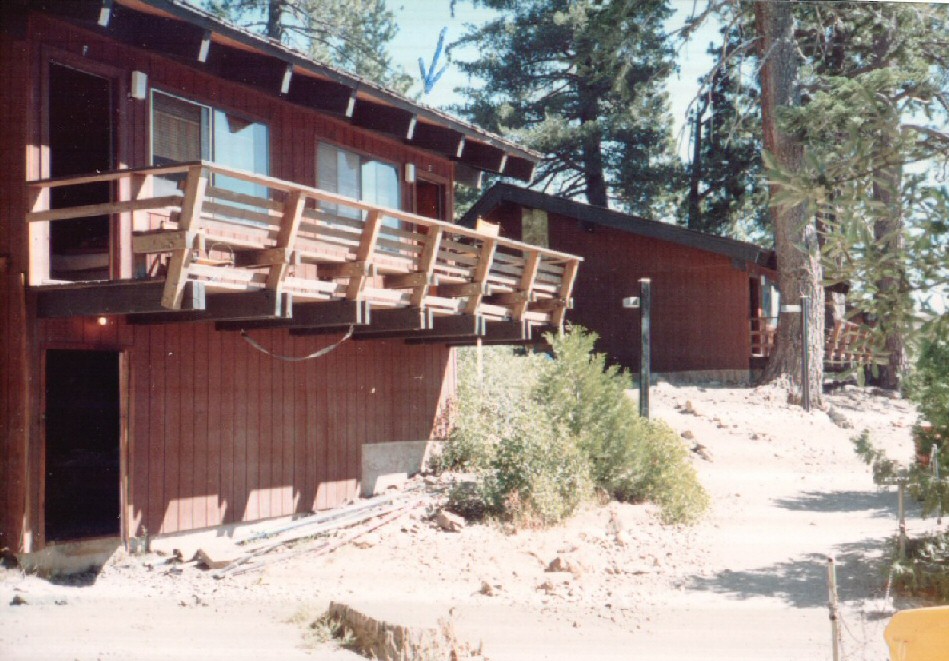 87-006-JeffreyPineE-1stStayHere.jpg 191.6K