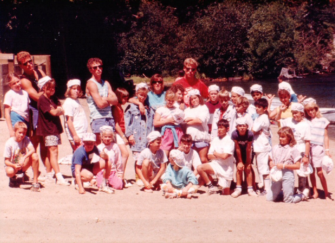 87-037-Yahoos.jpg 262.8K