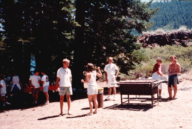 87-051-GamesDayBBQsetup.jpg 109.2K