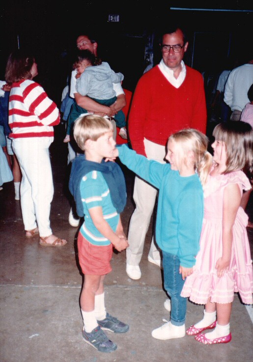 87-091-FridayDance--Val.jpg 95.5K