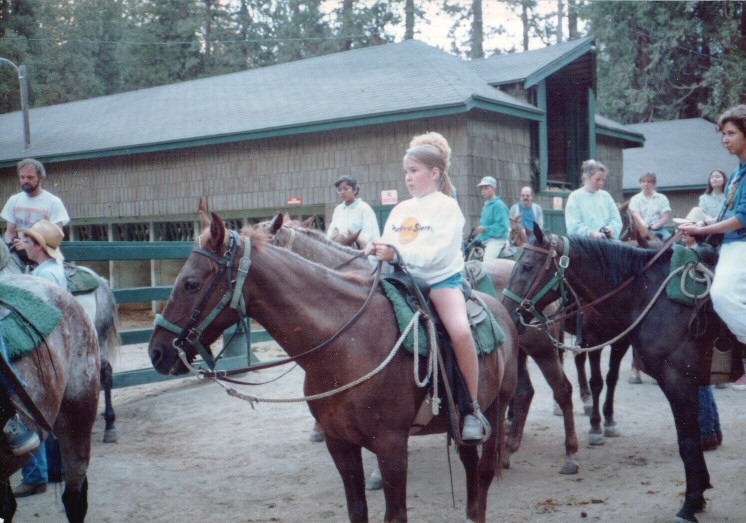 87-097-YosemiteTrailRide01.jpg 116.4K