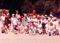 Thumb_87-037-Yahoos.jpg 8.6K