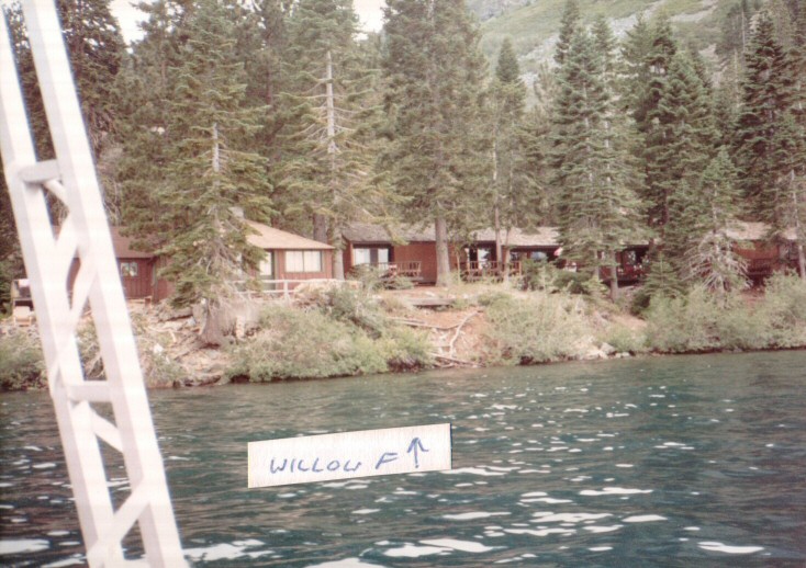 88-030-ThePoint-fromBoatster.jpg 121.8K