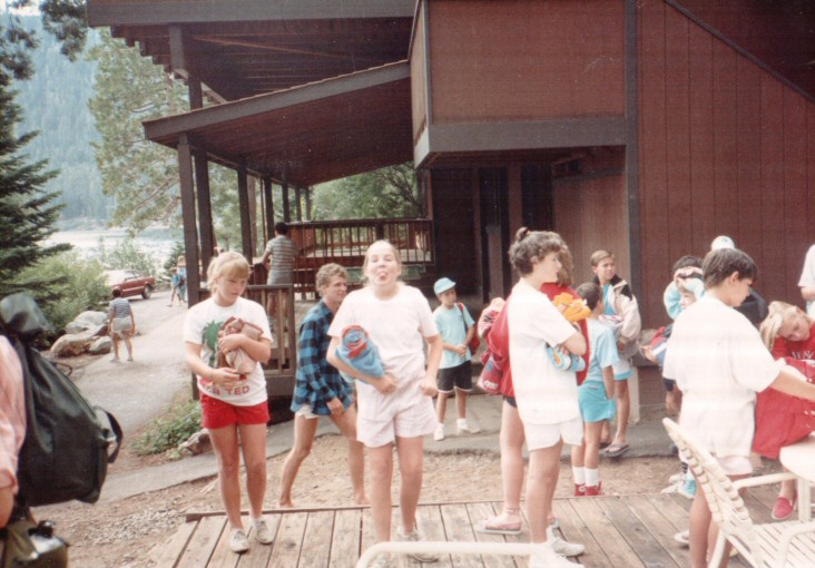 88-084-ColleenJenniferElizabeth-CathedralRoomDeck.jpg 104.3K