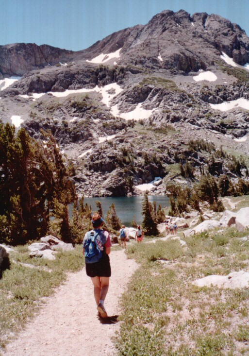 89-078-ApproachingWinnemuccaLake.jpg 148.3K