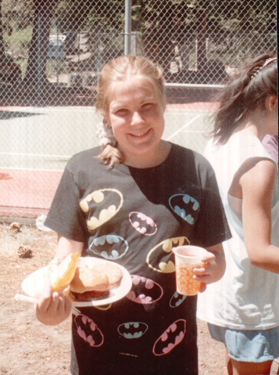 89-106-Jennifer-GamesDayBBQ.jpg 124.2K