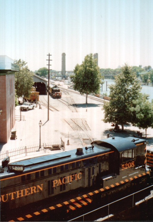 89-146-CalStateRRMuseum.jpg 97.9K