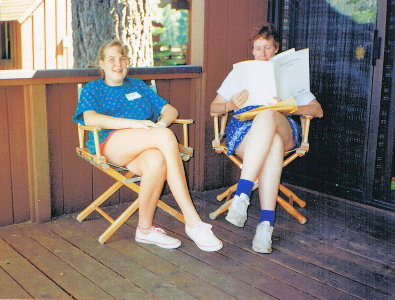 9005-BeckyJennifer-WillowFdeck.jpg 145.4K