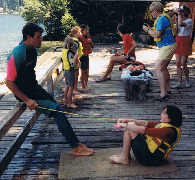 9015-Valerie-GettingReadyToWaterski.jpg 126.8K