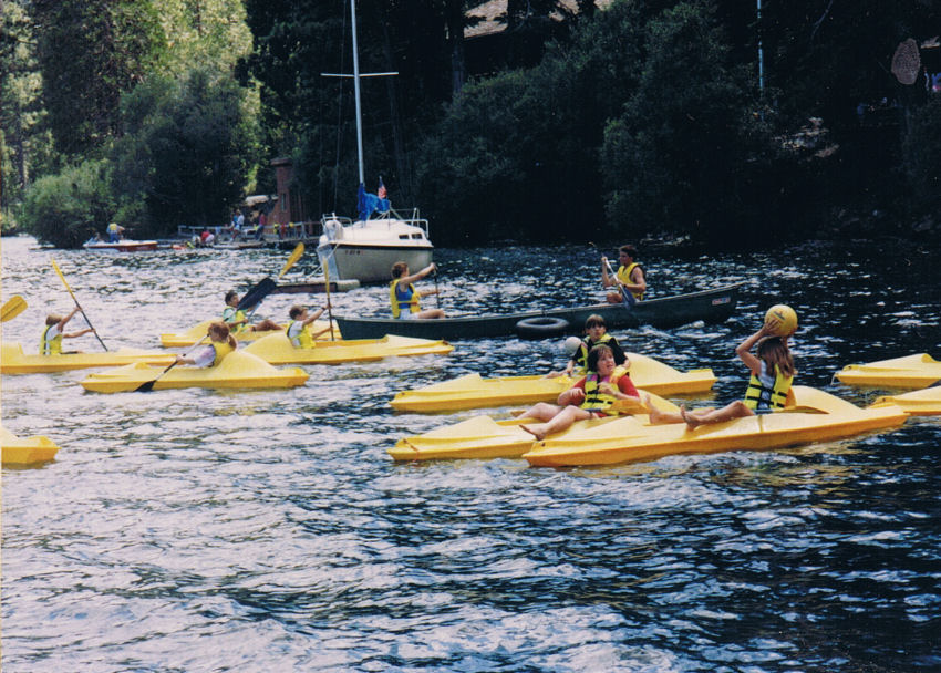 9029-ValsGroup-Playaks.jpg 165.7K