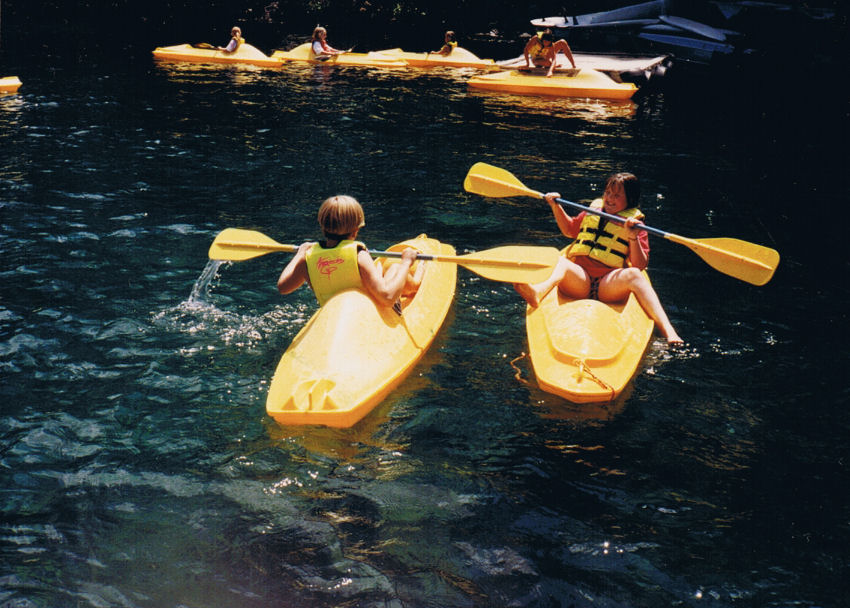 9030-ValsGroup-Playaks.jpg 130.0K