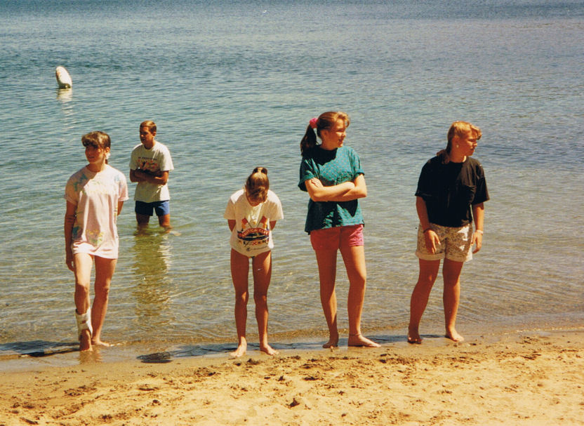 9042-Jennifer-GamesDay-BabyBeach.jpg 145.6K