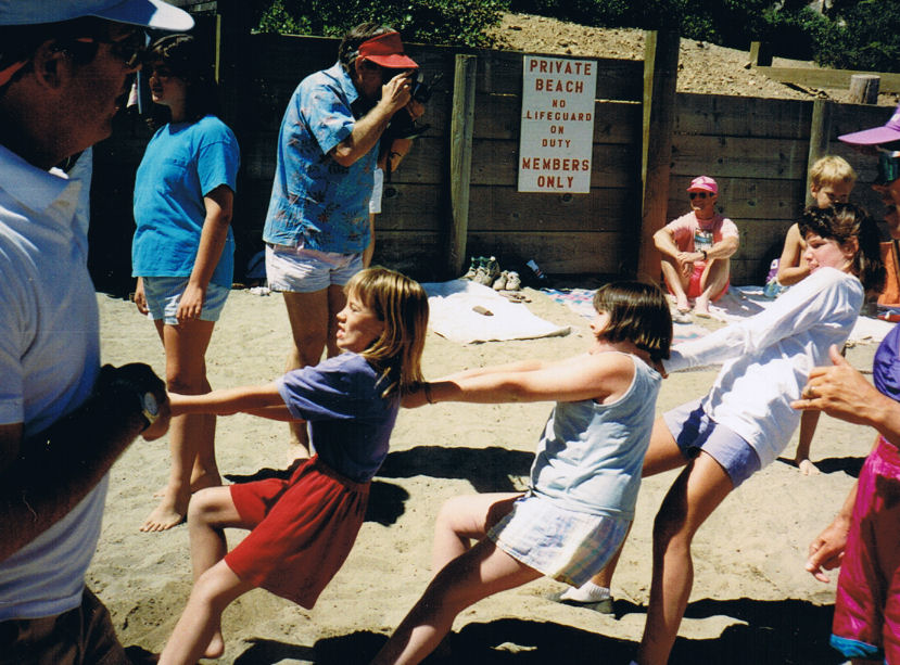 9045-GamesDay-Tug.jpg 145.7K