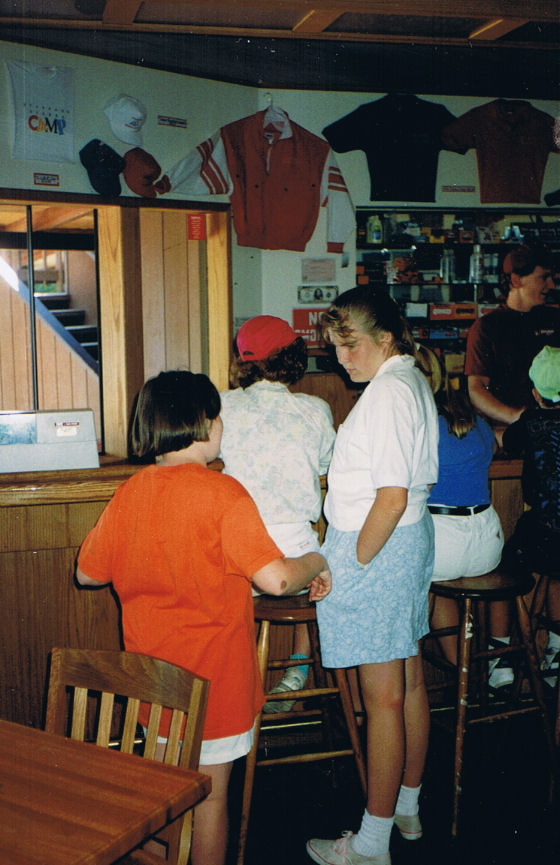 9054-ValJennifer-Fountain.jpg 109.8K