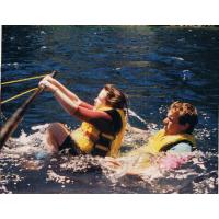 9016-Valerie-OnTheBoom.jpg 181.6K