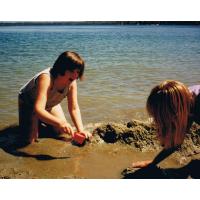 9038-Val-GamesDay-BabyBeach.jpg 138.1K