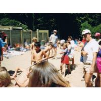 9046-GamesDay-Tug.jpg 143.3K