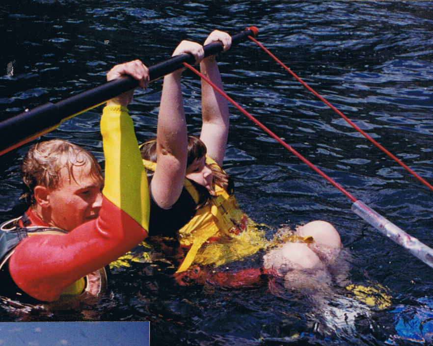 9105-Val-WaterskiOffOfBoom.jpg 177.9K