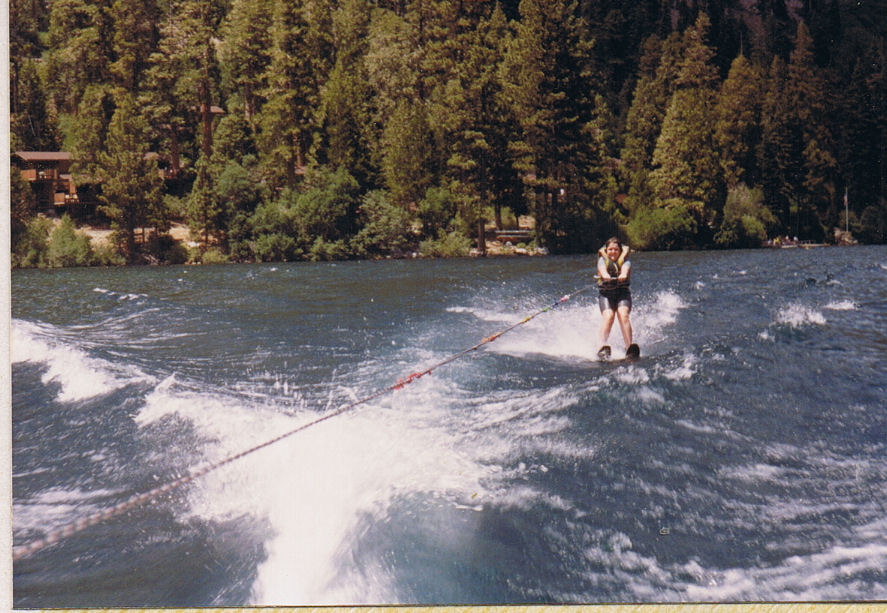 9113-Val-ZippingAlong.jpg 159.5K