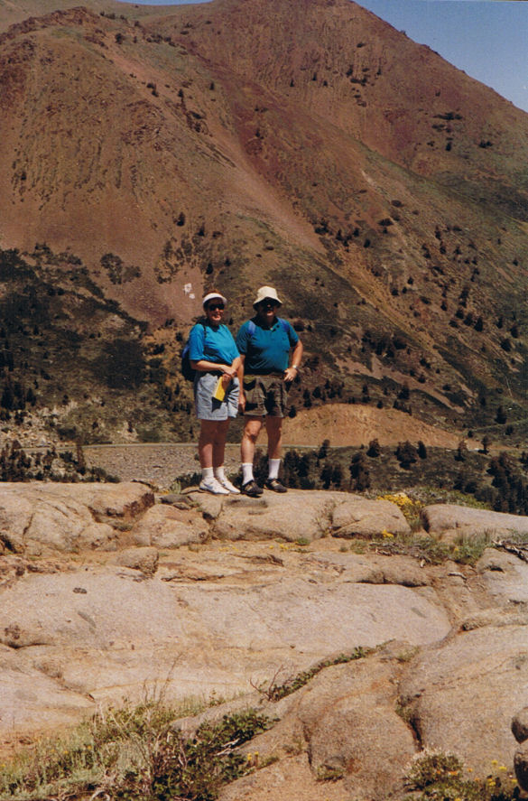 9125-BeckyLeigh-Hwy88CarsonPassInBackground.jpg 157.3K