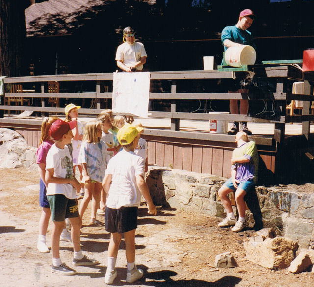 9159-FridayGamesDunkTank.jpg 112.5K