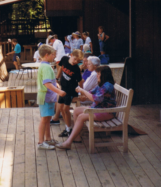 9166-Val-HangingOutOnOldLodgeDeck.jpg 77.6K