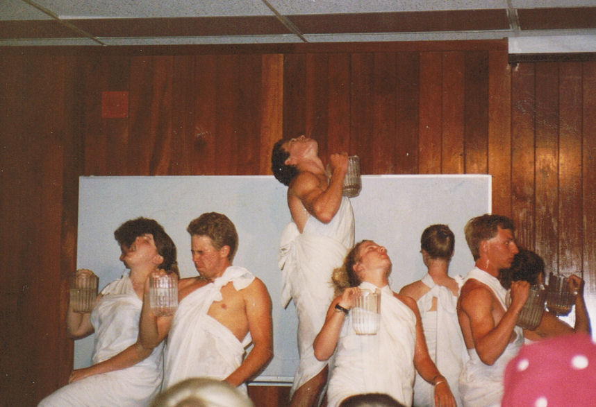 9171-FridayWaterBallet.jpg 101.6K