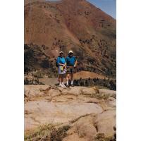 9125-BeckyLeigh-Hwy88CarsonPassInBackground.jpg 157.3K