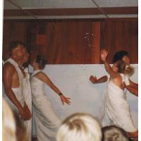 9172-FridayWaterBallet.jpg 68.8K