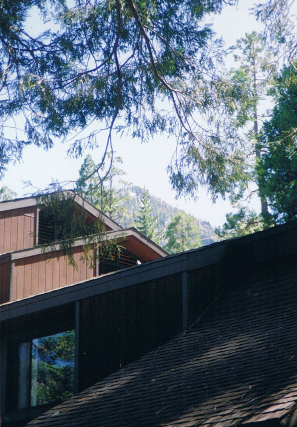 9307-LodgeRidgeline.jpg 159.3K