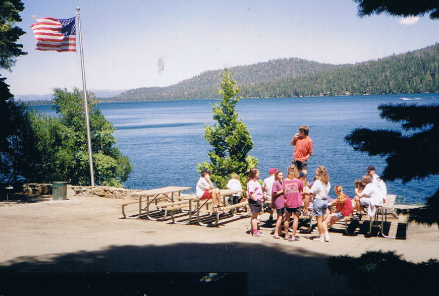 9320-ValAndGroup.jpg 129.2K