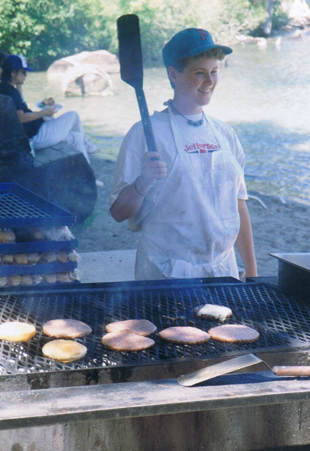 9328-GamesDayBBQ.jpg 124.1K