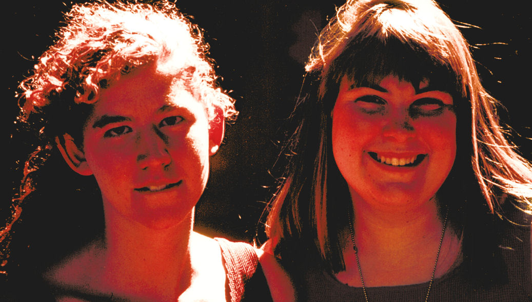 9415-KateJennifer.jpg 146.0K