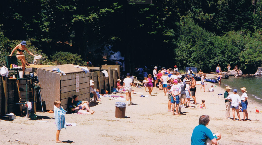 942-ValBecky-RelaxingAgainstWall-GamesDay.jpg 169.3K