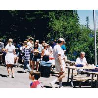 9508-Val-BBQLunch.jpg 179.0K