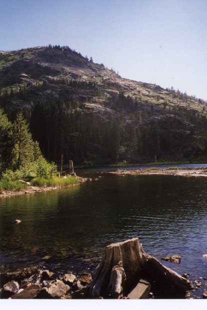 98lilyLake2.jpg 51.9K