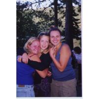 JennyAbbyCaroline.jpg 41.8K