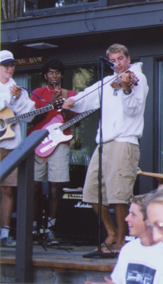 fiddleColt.jpg 46.3K