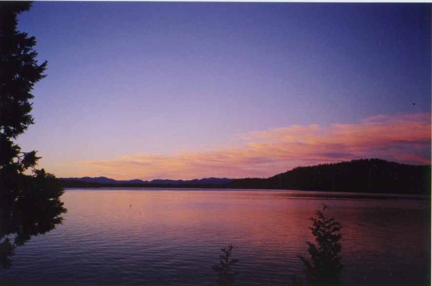 sunsetFromDiningDeck.jpg 78.9K