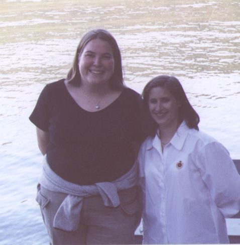 18-JenniferBarbara.jpg 29.0K